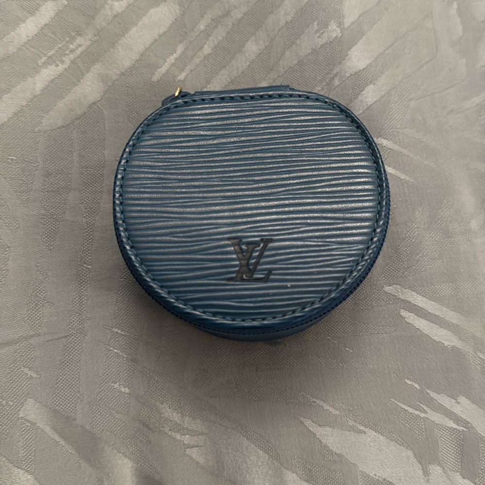 Authentic Louis Vuitton Blue Jewerly case 🩵